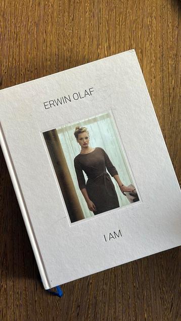Erwin Olaf / fotografieboek Own (gesigneerd) beschikbaar voor biedingen