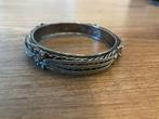 armband met bloemmotief, Ophalen of Verzenden, Gebruikt, Zilver, Met bedels of kralen