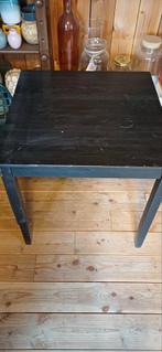 Kleine tafel - 74x74x75 cm, Ophalen