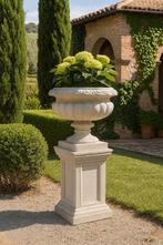 Unieke & sierlijke italiaanse betonnen bloempotten & zuilen, Huis en Inrichting, Woonaccessoires | Zuilen en Pilaren, Ophalen