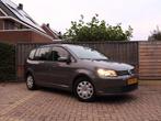 Netjes onderhouden zuinige Volkswagen Touran 1.2TSI 7P 2012, Auto's, Volkswagen, Voorwielaandrijving, Euro 5, 74 €/maand, 4 cilinders
