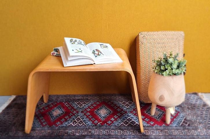 Vintage Ikea Benjamin, Lisa Norinder plywood kruk tafeltje, Huis en Inrichting, Krukjes, Gebruikt, Hout, Ophalen of Verzenden