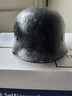 Bodemvondst Duitse helm schaal, Verzamelen, Militaria | Tweede Wereldoorlog, Ophalen of Verzenden, Duitsland, Helm of Baret