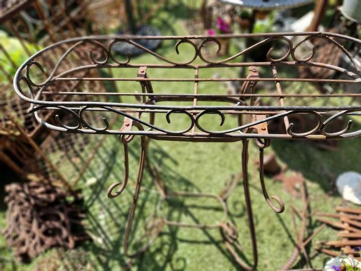 Smeedijzeren plantenstaander/jardinière (brocante), Tuin en Terras, Tuinwanddecoratie, Gebruikt, Ophalen