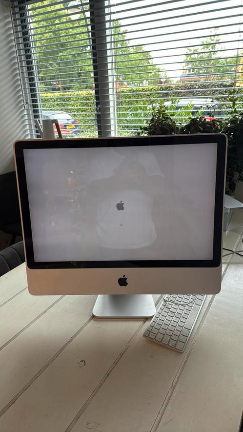 Apple imac 8,1 uit 2008 24” met toetsenbord, Computers en Software, Apple Desktops, Zo goed als nieuw, iMac, HDD, Onbekend, 4 GB