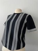 NIKKIE, top maat 34, zomertruitje, Zwart, Ophalen of Verzenden, Maat 34 (XS) of kleiner, Gedragen