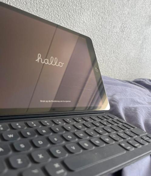iPad 9 (2021) | Spacegray 10.2" + Apple Smart Keyboard Folio, Computers en Software, Apple iPads, Zo goed als nieuw, Apple iPad