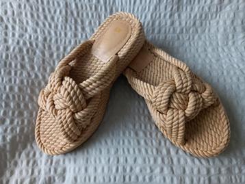 H&M sandalen (39) beschikbaar voor biedingen