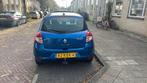 Renault Clio 1.2 16V 75 pk 3D 2009 Blauw, Auto's, Renault, Voorwielaandrijving, 535 kg, 74 pk, 4 cilinders
