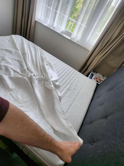 Mattress, Huis en Inrichting, Slaapkamer | Matrassen en Bedbodems, Zo goed als nieuw, Matras, 140 cm, 200 cm, Tweepersoons, Ophalen