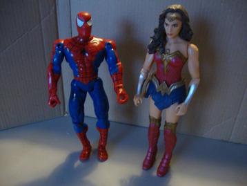 vintage Wonder Woman en Spiderman pop / figuur  beschikbaar voor biedingen