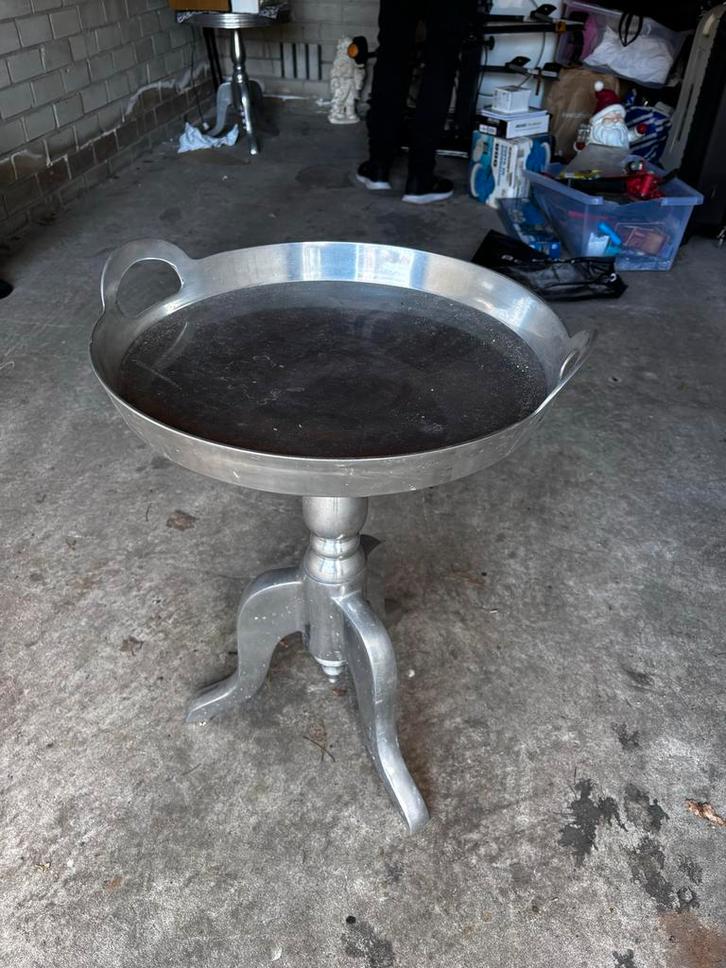 Metalen Dienblad op Voet, Huis en Inrichting, Woonaccessoires | Dienbladen, Gebruikt, Metaal, Rond, Ophalen