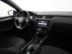 Skoda Octavia Combi 1.5 TSI DSG | Trekhaak | Panoramadak | Z, Auto's, Skoda, 12 maanden, Stof, Gebruikt, Euro 6