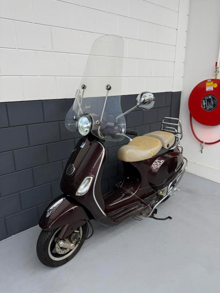 Vespa LX Touring 4Takt 2011 Snorscooter Opknapper Export, Fietsen en Brommers, Snorfietsen en Snorscooters, Vespa, Ophalen
