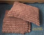 Mooie 2 kleuren  sprei met sier kussen de kleur zie foto 2-3, Ophalen, Zo goed als nieuw, Eenpersoons, Bruin