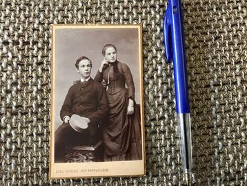 CDV Carte de Visite Man Student met Vrouw Mannheim Buhler beschikbaar voor biedingen