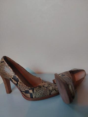 Fred de la Bretoniere Pumps Maat 37 beschikbaar voor biedingen