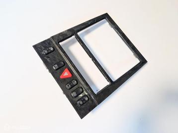 Middenconsole paneel E-klasse W210 ('95-'02) A2106802136 beschikbaar voor biedingen
