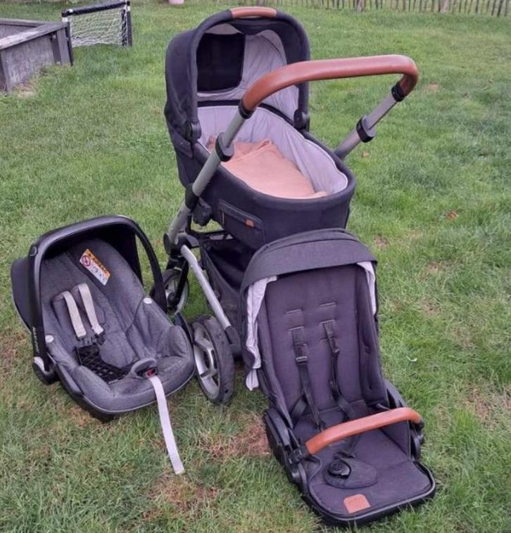Mutsy kinderwagen met reiswieg en autostoeltje, Kinderen en Baby's, Kinderwagens en Combinaties, Zo goed als nieuw, Combiwagen