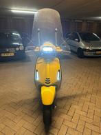 Gele Vespa sprint, Ophalen, Maximaal 45 km/u, Zo goed als nieuw