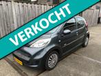 Peugeot 107 1.0-12V, Auto's, Peugeot, Voorwielaandrijving, Euro 5, Gebruikt, 4 stoelen
