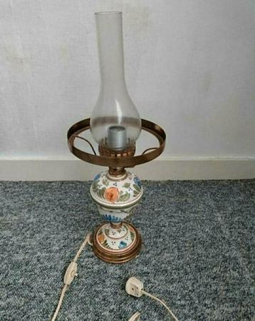 Lamp,tafellamp,glas,kelk,motief,petroleum,elektrisch,1960 beschikbaar voor biedingen