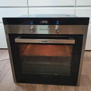 Siemens StudioLine oven met veel functies, in nette staat beschikbaar voor biedingen
