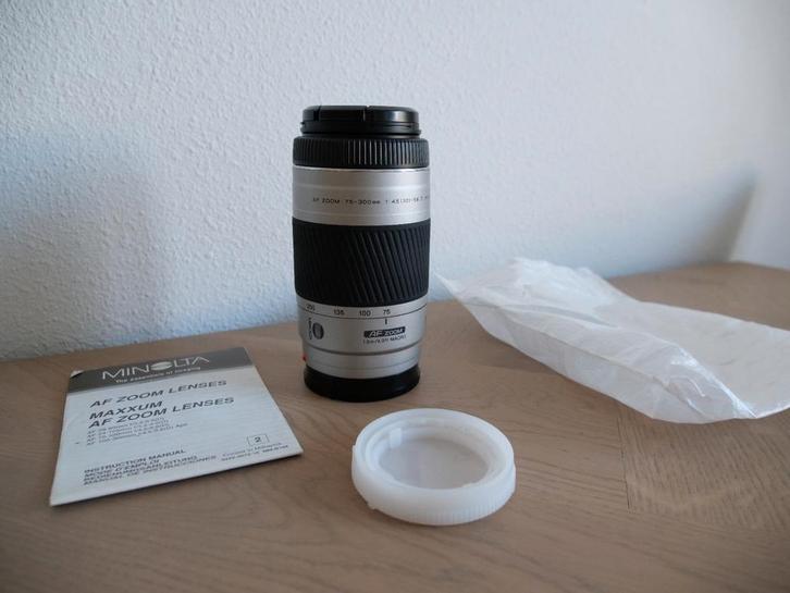 Minolta AF Zoom 75-300mm f4.5-5.6, Audio, Tv en Foto, Fotografie | Lenzen en Objectieven, Zo goed als nieuw, Telelens, Zoom, Ophalen of Verzenden