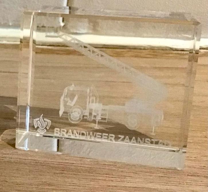 3d lasergravure brandweer ladderwagen, Antiek en Kunst, Kunst | Overige Kunst, Ophalen of Verzenden