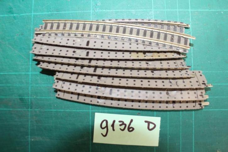 Fleischmann rails 9136 met donkere bedding, Hobby en Vrije tijd, Modeltreinen | N-Spoor, Gebruikt, Rails, Gelijkstroom, Fleischmann