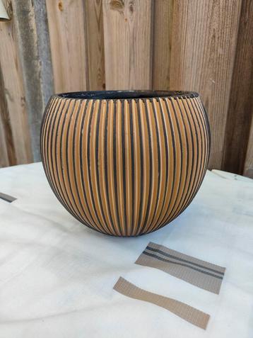 1 kunstof ribbel bloempot van Capi 3 ltr hxdrs 18x17 cm beschikbaar voor biedingen