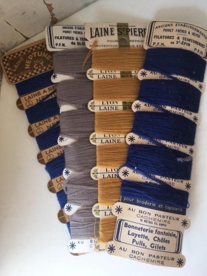 Lange oude Franse kaartjes met wol, Antiek en Kunst, Curiosa en Brocante, Ophalen of Verzenden