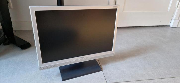 2x Belinea 22 inch monitor, Computers en Software, Monitoren, Gebruikt, 60 Hz of minder, DVI, VGA, Ingebouwde speakers, Hoofdtelefoonaansluiting
