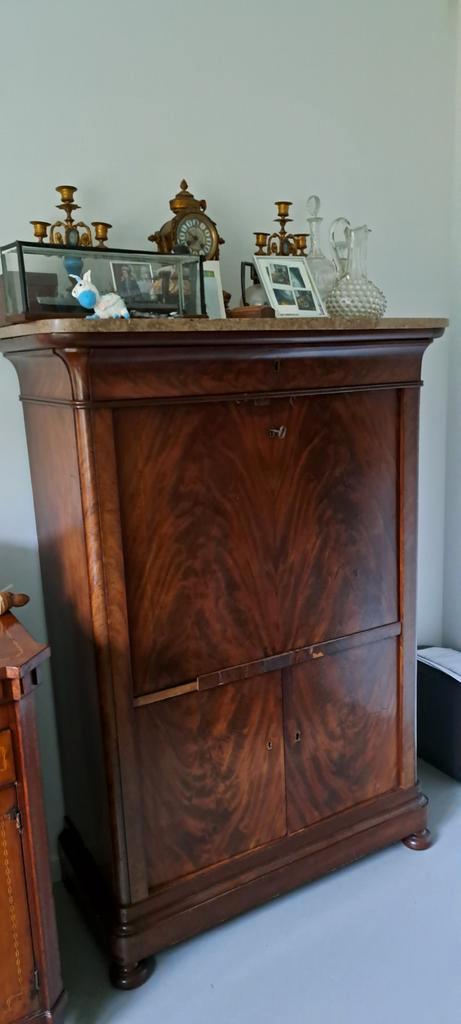 Antiek secretaire met marmeren blad, Antiek en Kunst, Antiek | Meubels | Kasten, Ophalen