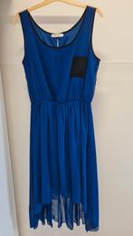 Blauwe jurk met strikjes, Kleding | Dames, Maat 38/40 (M), Ophalen of Verzenden, Zo goed als nieuw, Boven de knie