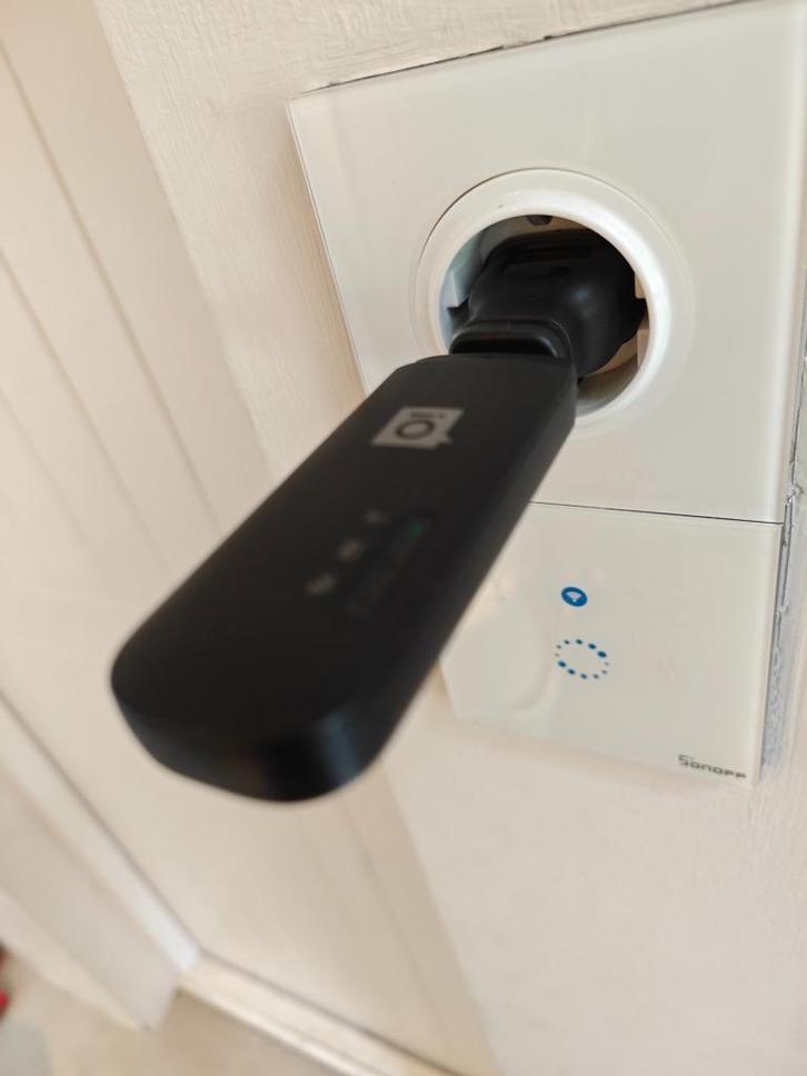 Huawei E8372 4G mifi-router (internet via wifi of usb), Computers en Software, Routers en Modems, Zo goed als nieuw, Ophalen of Verzenden