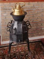 Strijkijzer kachel. Met koperen ketel en strijkijzers, Antiek en Kunst, Antiek | Tin, Ophalen of Verzenden