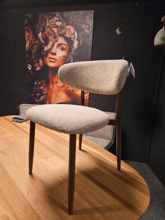 Eetkamer stoel GIGI metaal noten frame, Huis en Inrichting, Stoelen, Nieuw, Vijf, Zes of meer stoelen, Metaal, Overige kleuren