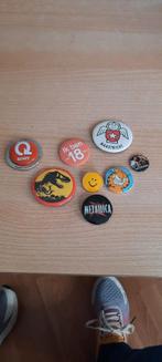 Verzameling van diverse buttons en speldjes, Verzamelen, Speldjes, Pins en Buttons, Ophalen of Verzenden, Gebruikt, Overige onderwerpen