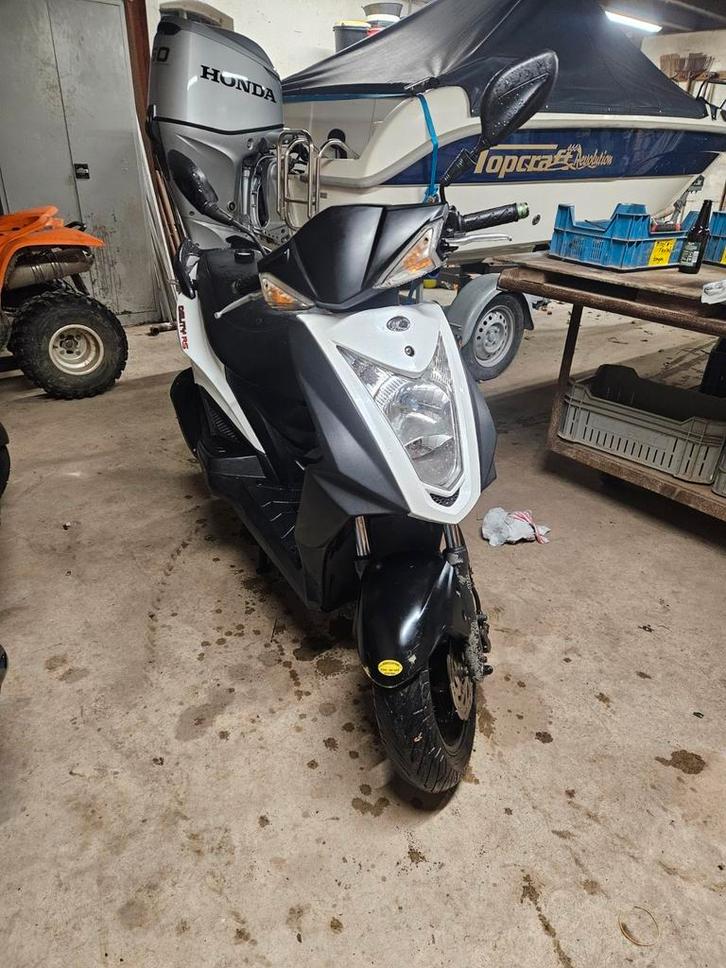 Kymco agility 50, Fietsen en Brommers, Scooters | Kymco, Gebruikt, Agility, Maximaal 45 km/u, Benzine, Ophalen