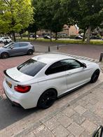 BMW 2-Serie 1.5 218IA 100KW Coupe Aut8 2018 Wit, Auto's, Automaat, 65 €/maand, 680 kg, 4 stoelen