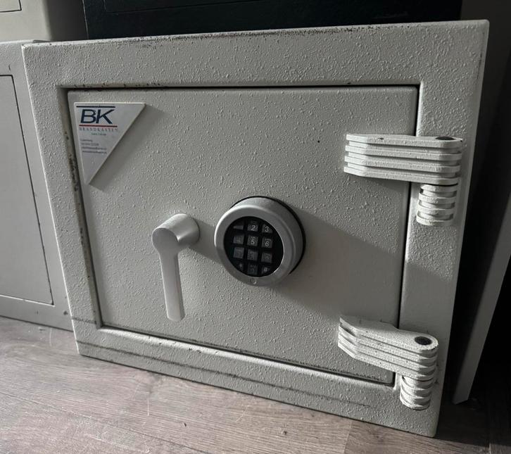 Zeer degelijke RDW+ kluis brandkast met certificaat!, Huis en Inrichting, Brandblussers en Brandkasten, Brandkast, Ophalen