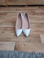 Witte pumps maat 43, Kleding | Dames, Schoenen, Verzenden, Zo goed als nieuw, Wit