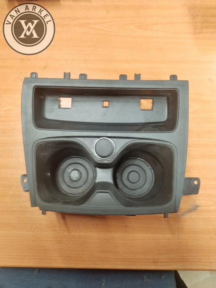 bmw f30 bekerhouder 9207320, Auto-onderdelen, Interieur en Bekleding, BMW, Gebruikt, Ophalen of Verzenden