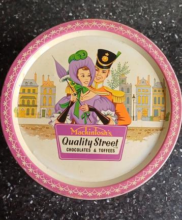 Blik quality street mackintosh's  beschikbaar voor biedingen