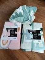 3 dekbedovertrekken, dino en regenboog/eenhoorn . 90x200, Ophalen of Verzenden, Nieuw, Jongetje of Meisje, Dekbedovertrek