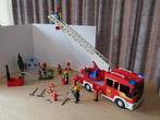 playmobil brandweer ladderwagen, huis in vlam, waterpomp, Ophalen of Verzenden, Zo goed als nieuw, Complete set