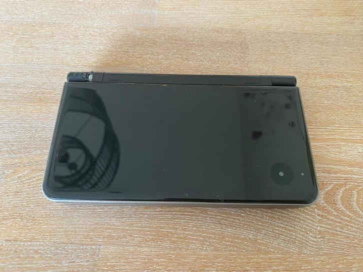 Nintendo DSi XL (DEFECT), Spelcomputers en Games, Spelcomputers | Nintendo DS, Niet werkend, Dsi XL, Overige kleuren, Ophalen of Verzenden
