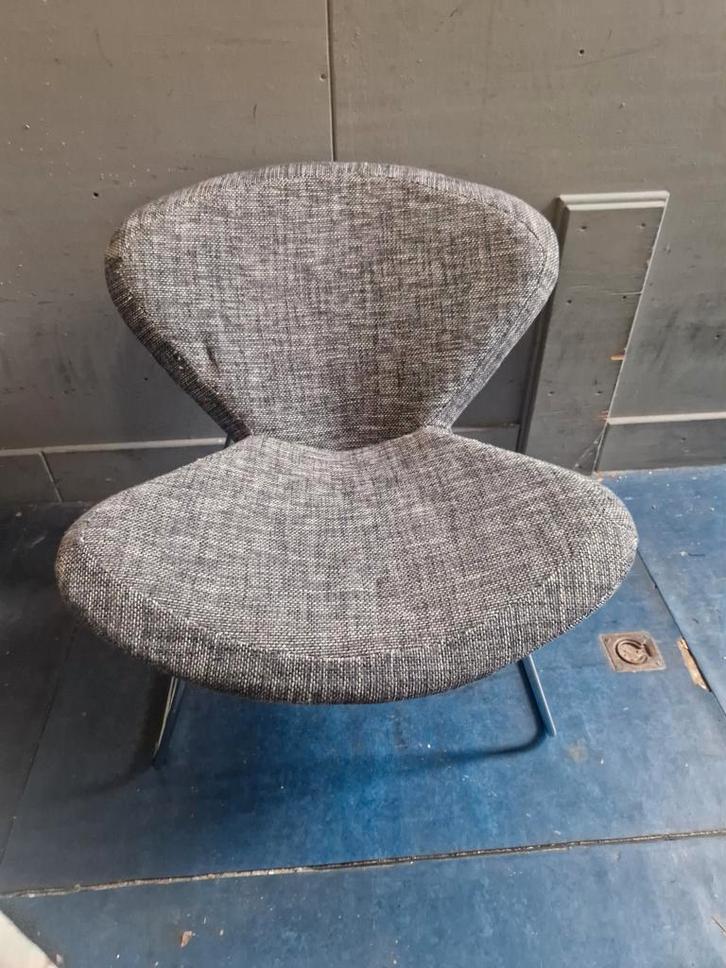 WOOOD Vlinderstoel, Huis en Inrichting, Woonaccessoires | Schalen en Manden, Zo goed als nieuw, Rond, Ophalen