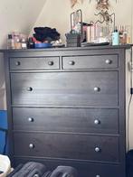 Ikea Hemnes ladekast in kleur zwart-bruin, met 4 grote lades, Huis en Inrichting, Kasten | Ladekasten, Ophalen, Gebruikt, 100 tot 150 cm
